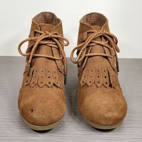 TOMS Desert Kiltie Fringe Wedge Bootie, Brown Suede, Womens Size 7.5 US / 38 - Picture 2 of 11